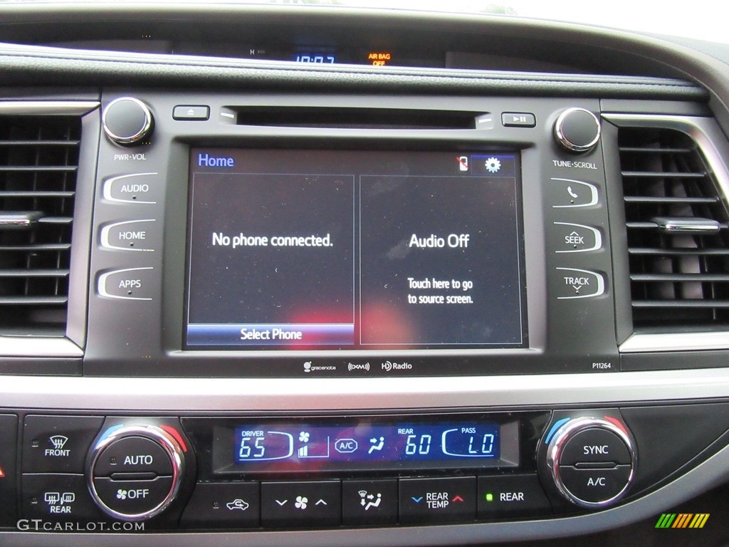 2016 Toyota Highlander LE Plus Controls Photo #117288970