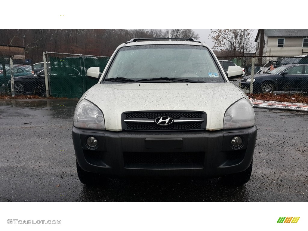 2008 Tucson SE 4WD - Platinum Silver / Beige photo #2