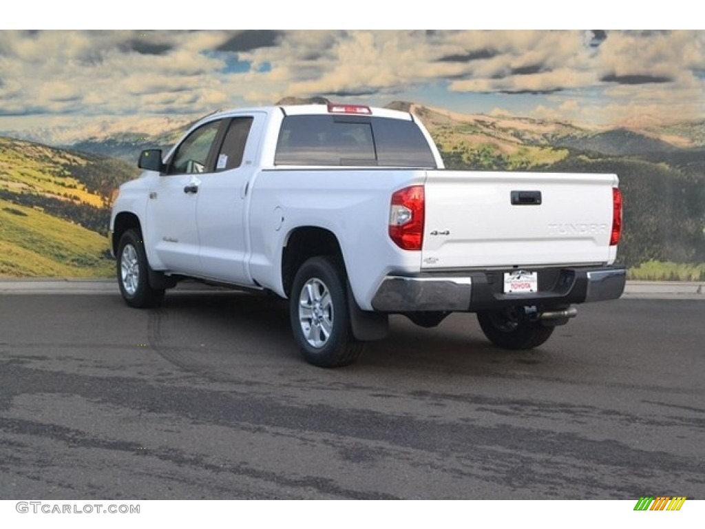 2017 Tundra SR5 Double Cab 4x4 - Super White / Graphite photo #3