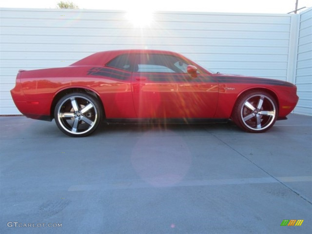 2012 Challenger R/T Classic - Redline 3 Coat Pearl / Dark Slate Gray photo #4