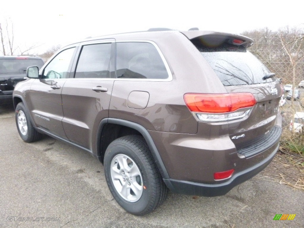 2017 Grand Cherokee Laredo 4x4 - Walnut Brown Metallic / Black/Light Frost Beige photo #4