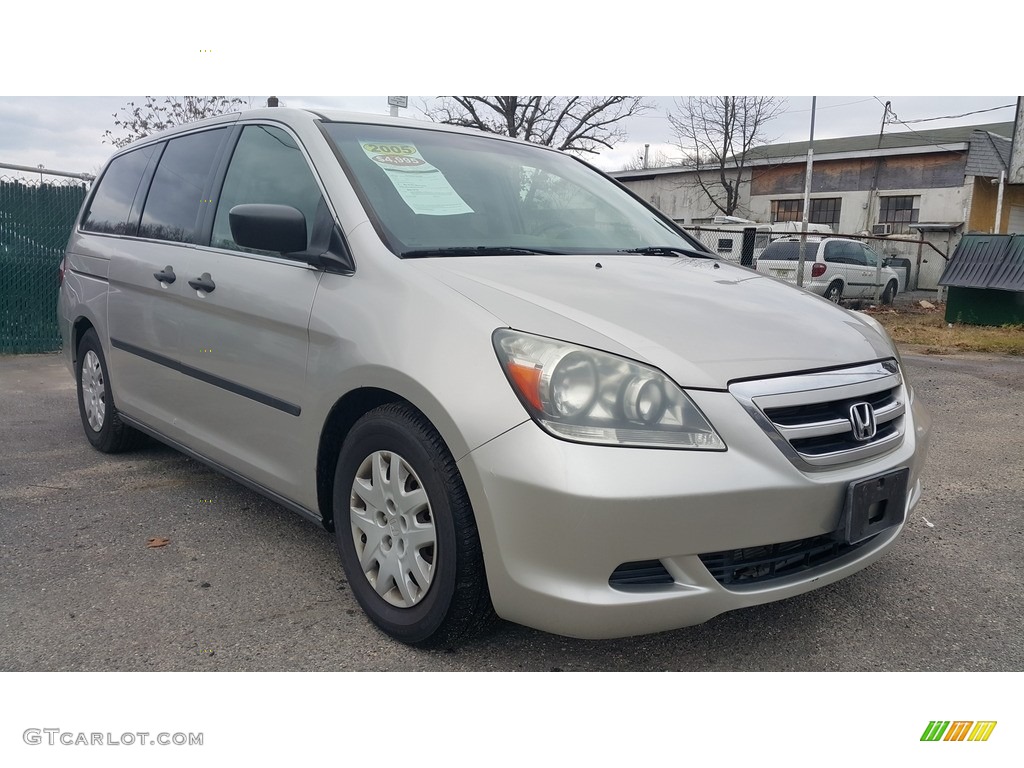 Silver Pearl Metallic Honda Odyssey