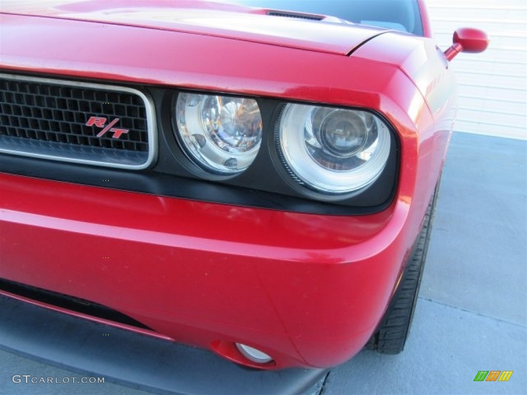 2012 Challenger R/T Classic - Redline 3 Coat Pearl / Dark Slate Gray photo #42