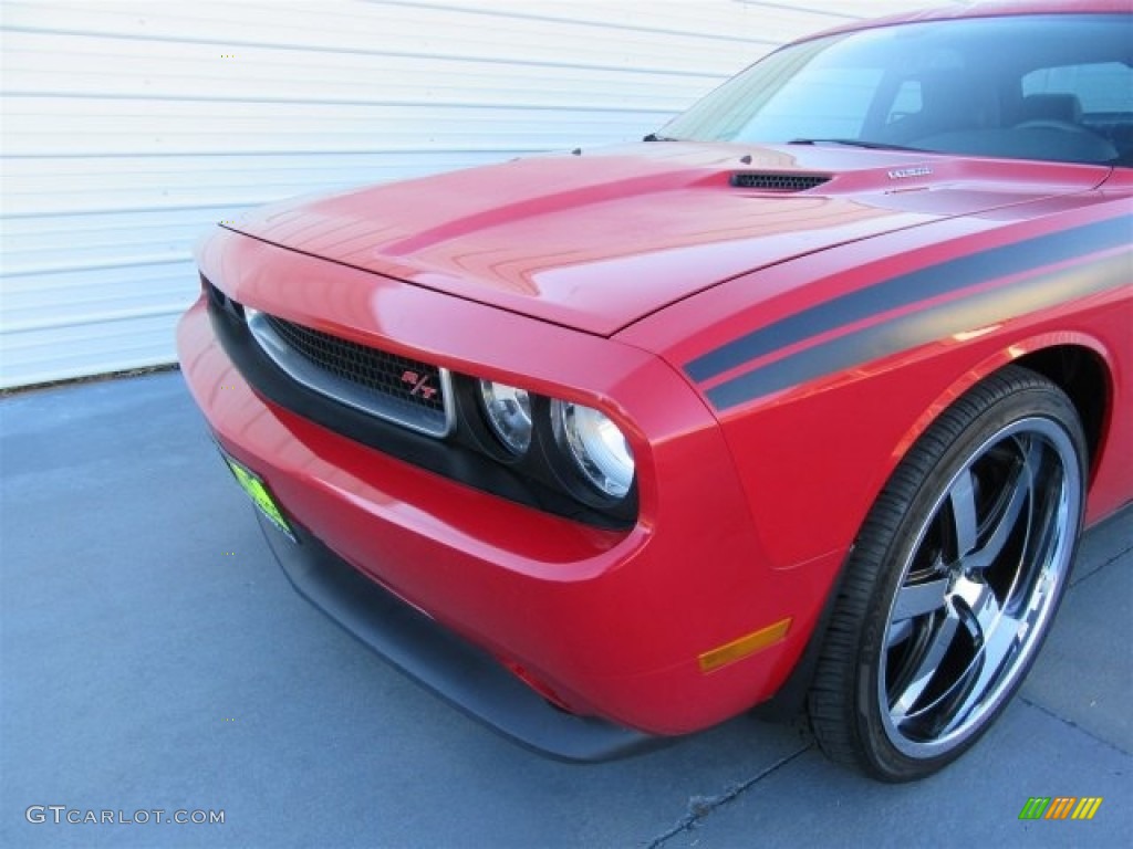 2012 Challenger R/T Classic - Redline 3 Coat Pearl / Dark Slate Gray photo #43