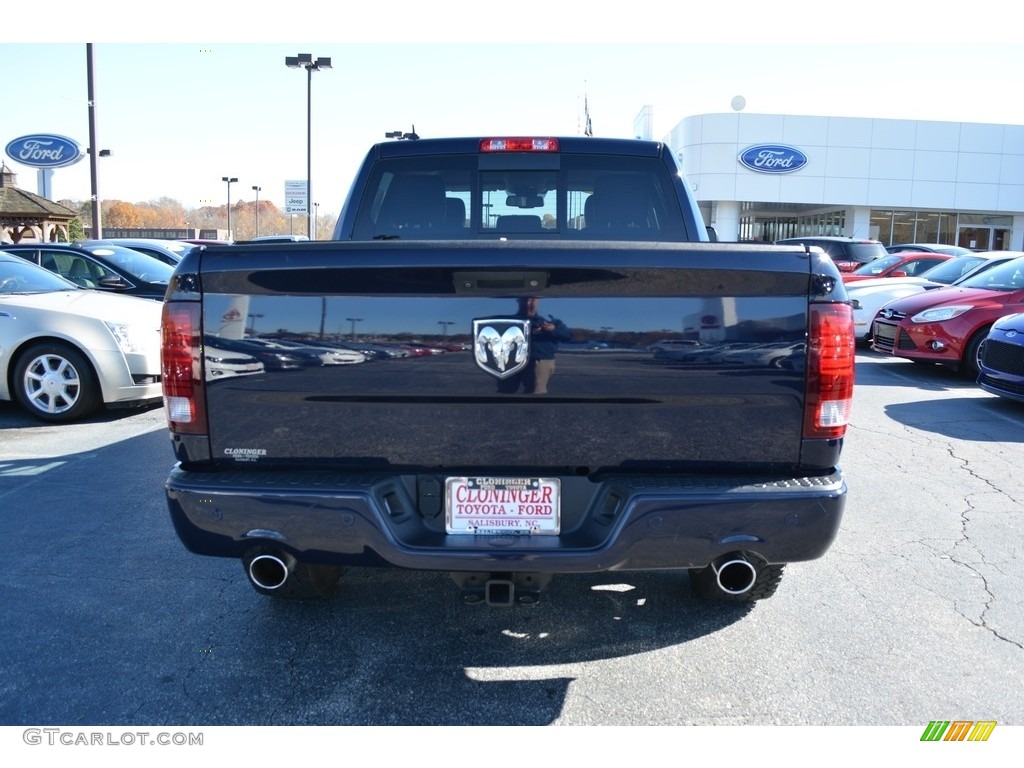 2014 1500 Sport Crew Cab - Blue Streak Pearl Coat / Black photo #4