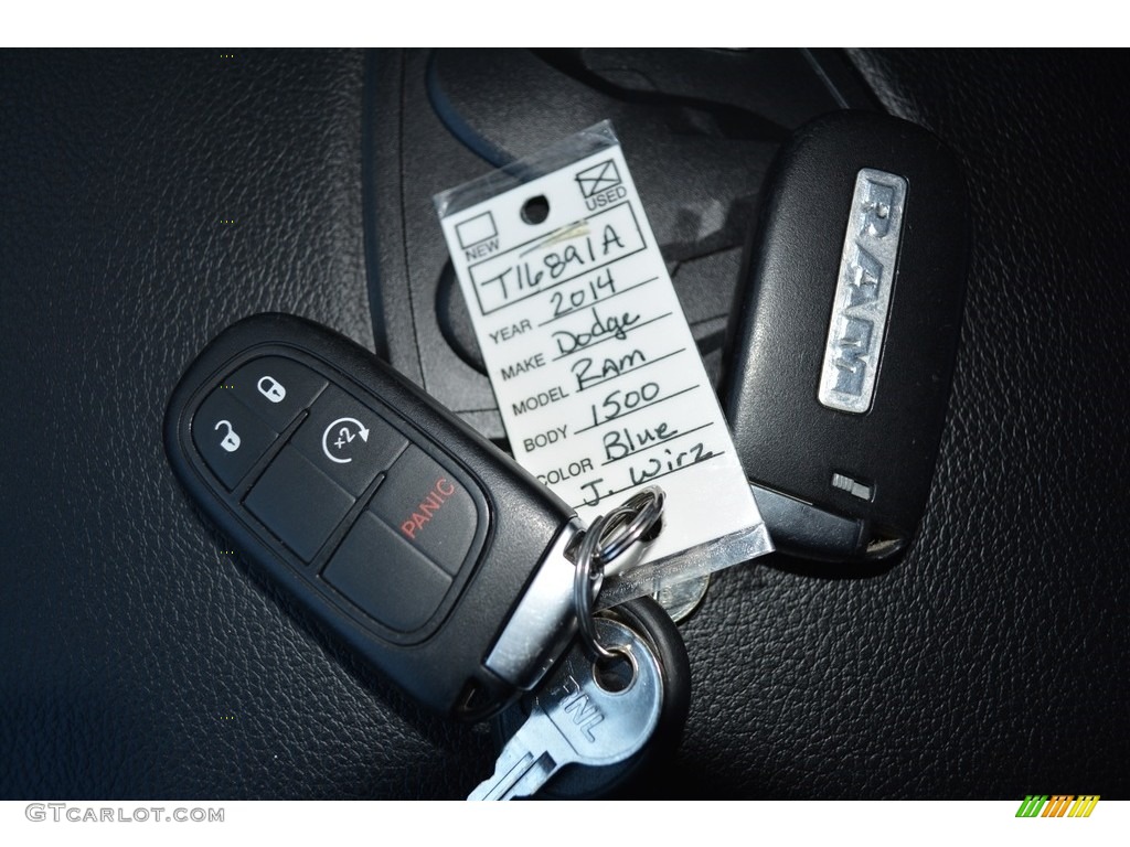2014 1500 Sport Crew Cab - Blue Streak Pearl Coat / Black photo #26