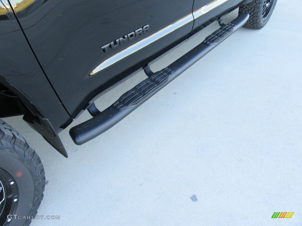 2017 Tundra SR5 TSS Off-Road CrewMax - Black / Graphite photo #12