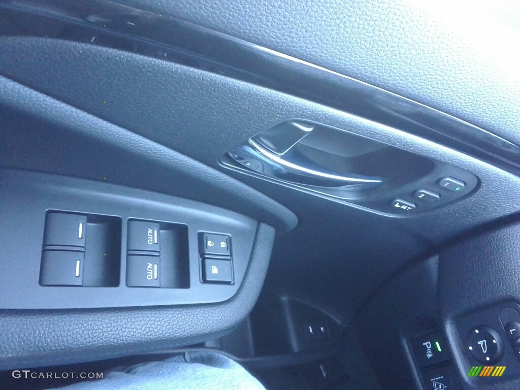 2016 Pilot Touring - Crystal Black Pearl / Black photo #9