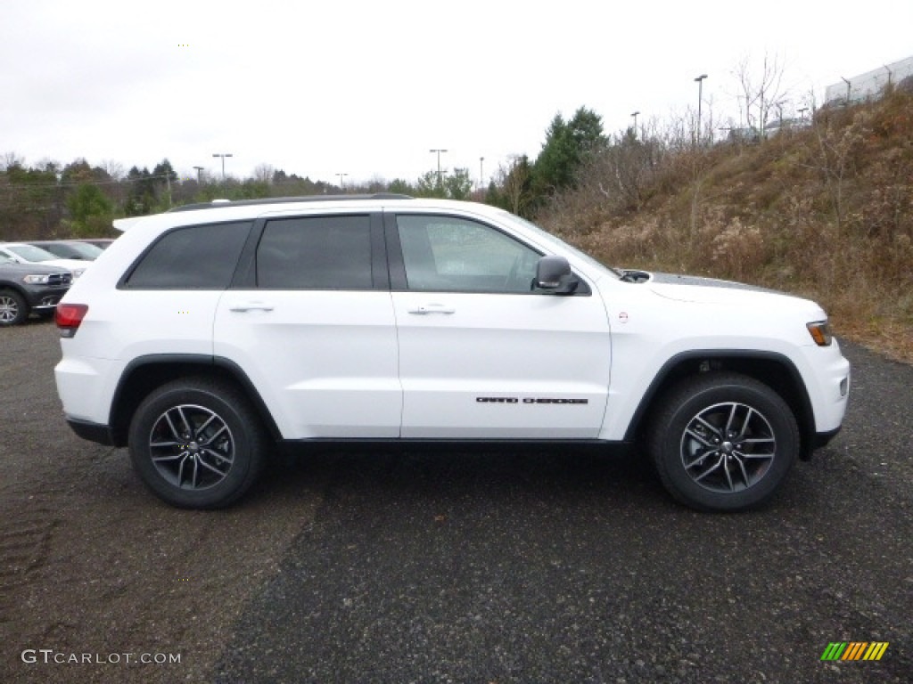 2017 Grand Cherokee Trailhawk 4x4 - Bright White / Black photo #8