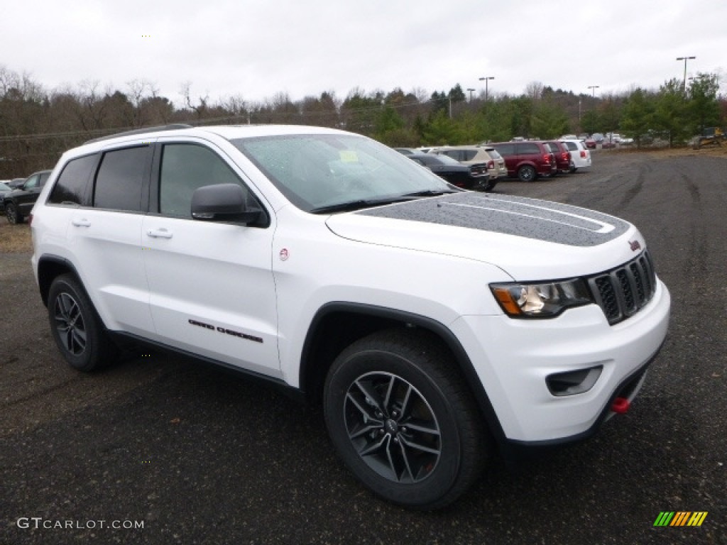 2017 Grand Cherokee Trailhawk 4x4 - Bright White / Black photo #12