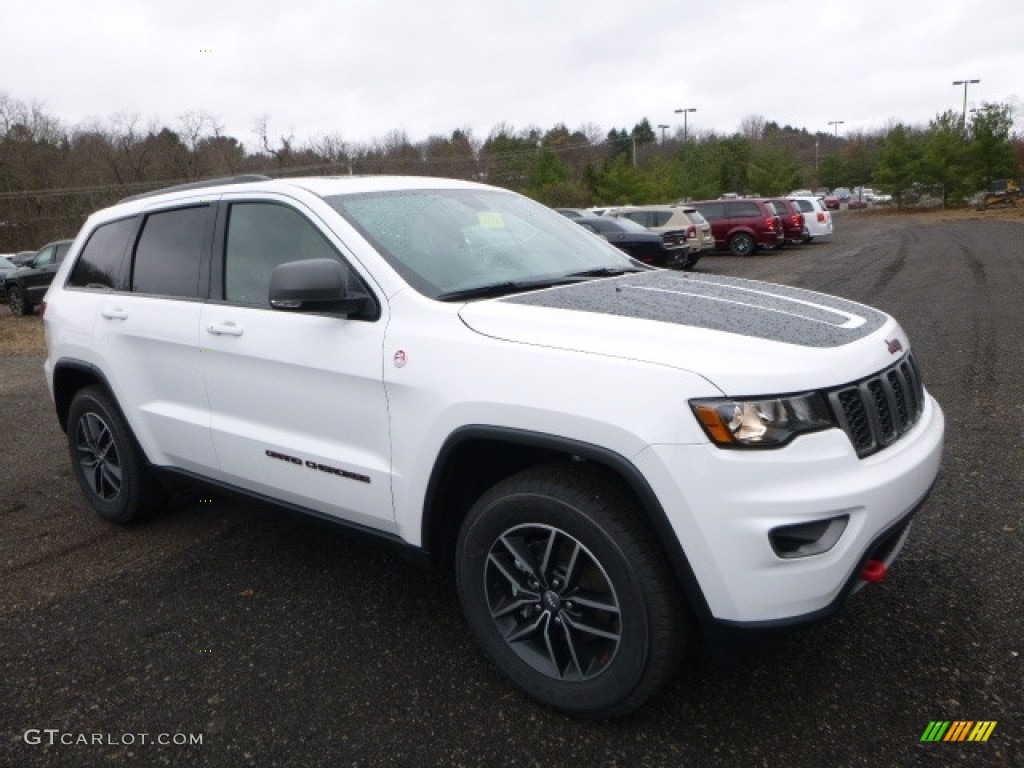 2017 Grand Cherokee Trailhawk 4x4 - Bright White / Black photo #12