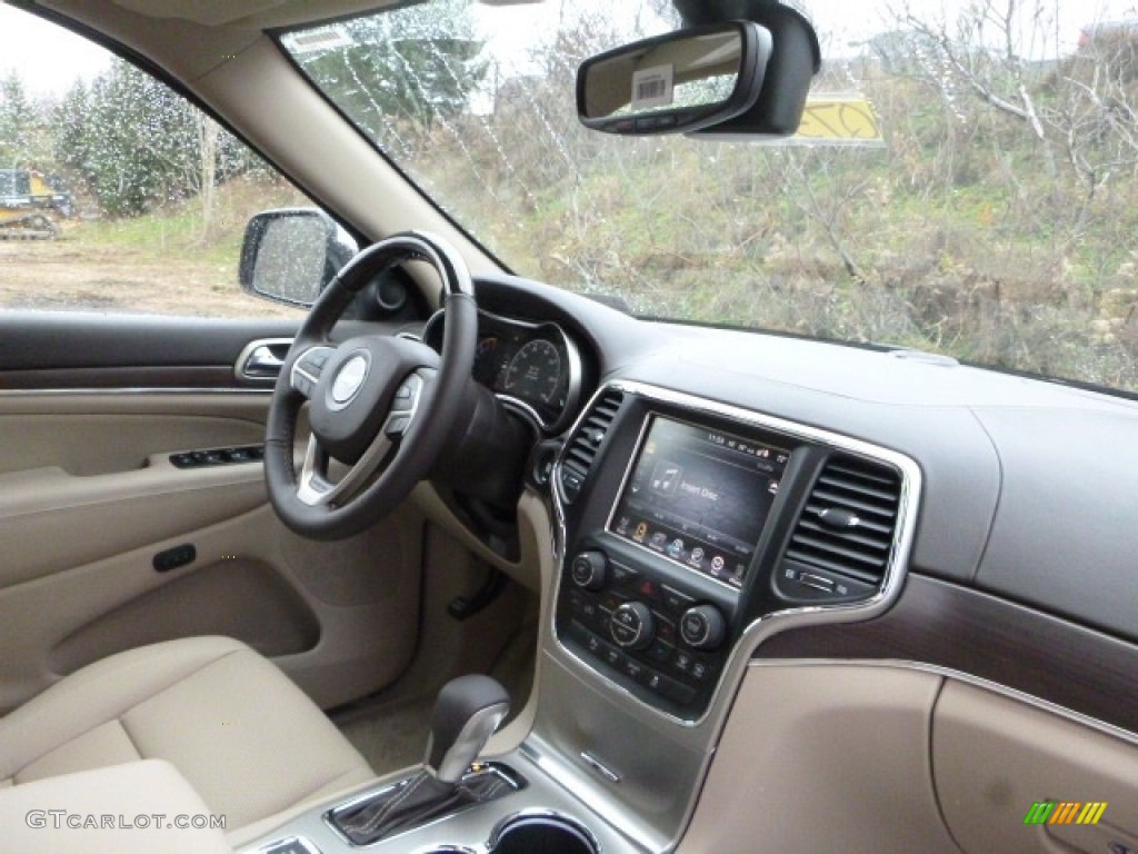 2017 Grand Cherokee Overland 4x4 - Ivory Tri-Coat / Brown/Light Frost Beige photo #9