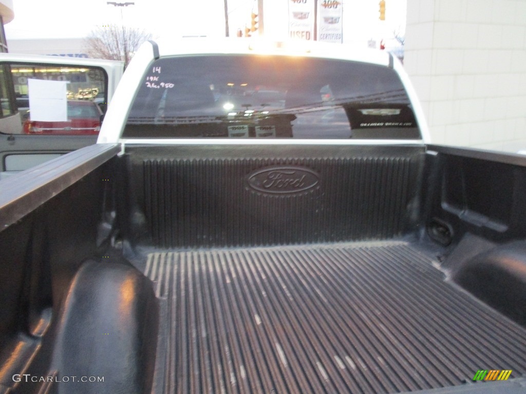 2014 F150 XL SuperCrew 4x4 - Oxford White / Steel Grey photo #32