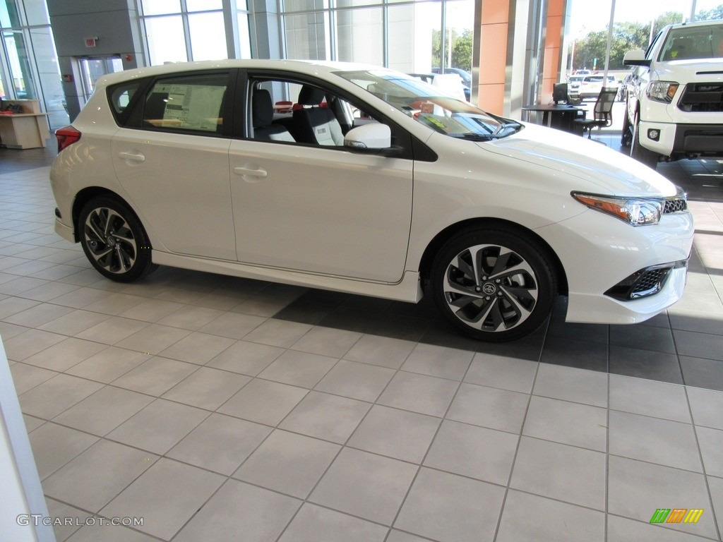 Blizzard White Pearl 2017 Toyota Corolla iM Standard Corolla iM Model Exterior Photo #117303120