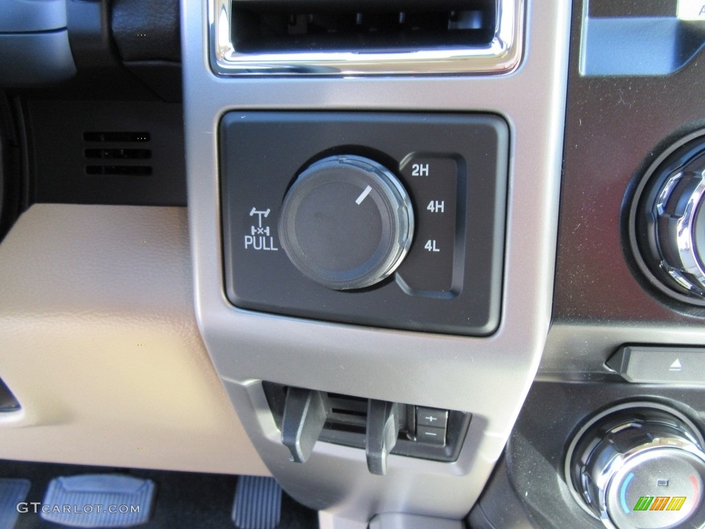 2017 Ford F350 Super Duty Lariat Crew Cab 4x4 Controls Photo #117306441