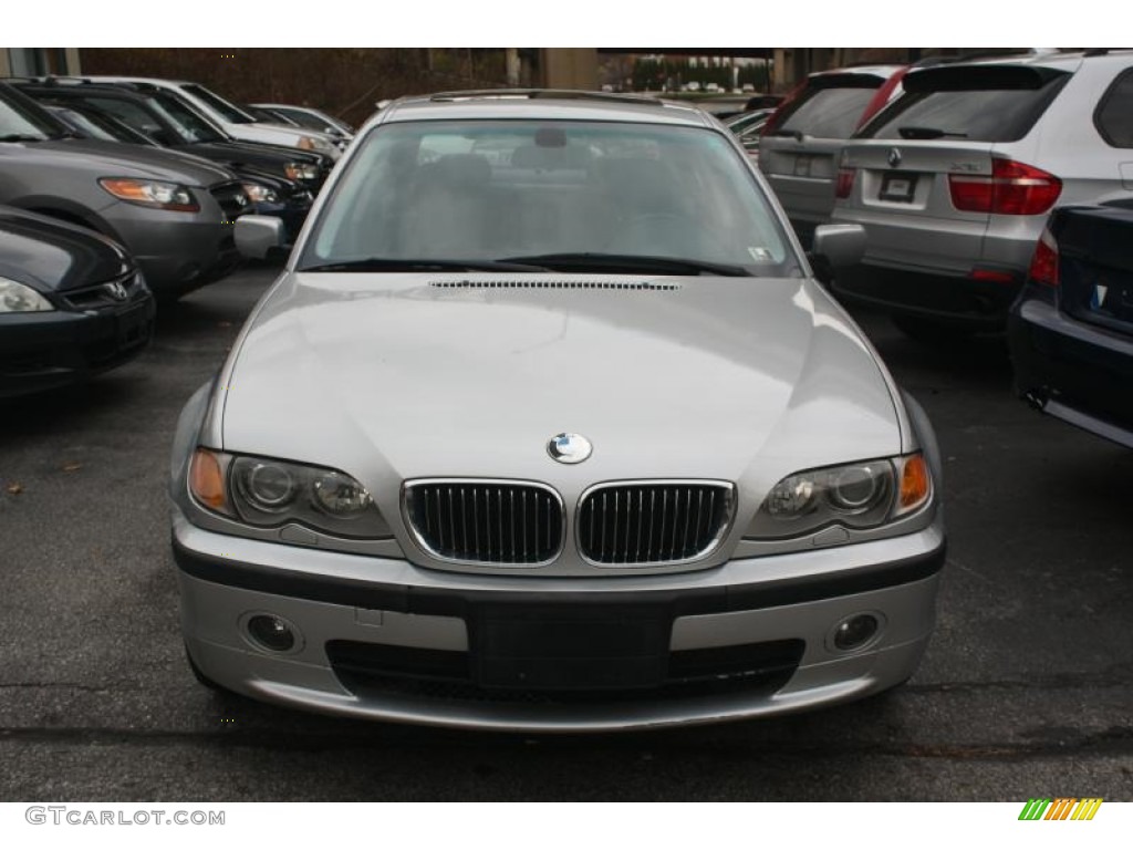 2002 3 Series 330xi Sedan - Titanium Silver Metallic / Black photo #2