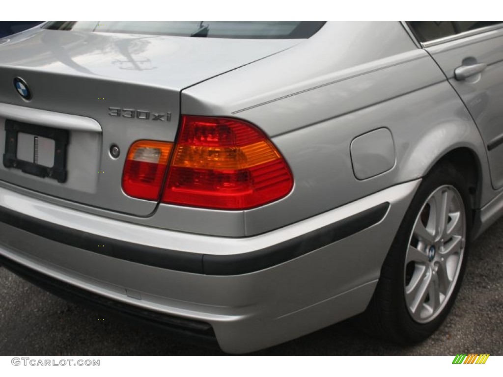 2002 3 Series 330xi Sedan - Titanium Silver Metallic / Black photo #13