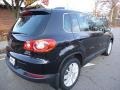 Deep Black Metallic - Tiguan SEL 4Motion Photo No. 6