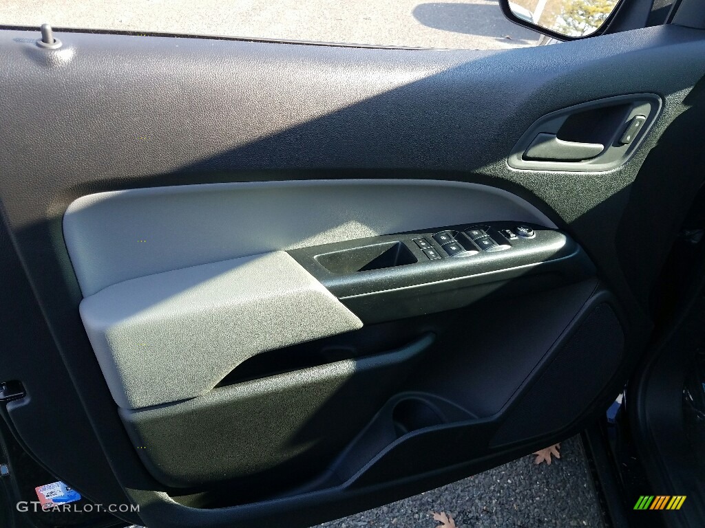 2017 Chevrolet Colorado WT Crew Cab 4x4 Jet Black/­Dark Ash Door Panel Photo #117308334