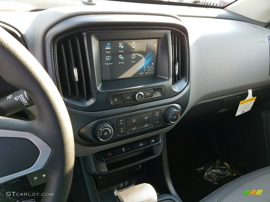 2017 Chevrolet Colorado WT Crew Cab 4x4 Controls Photos