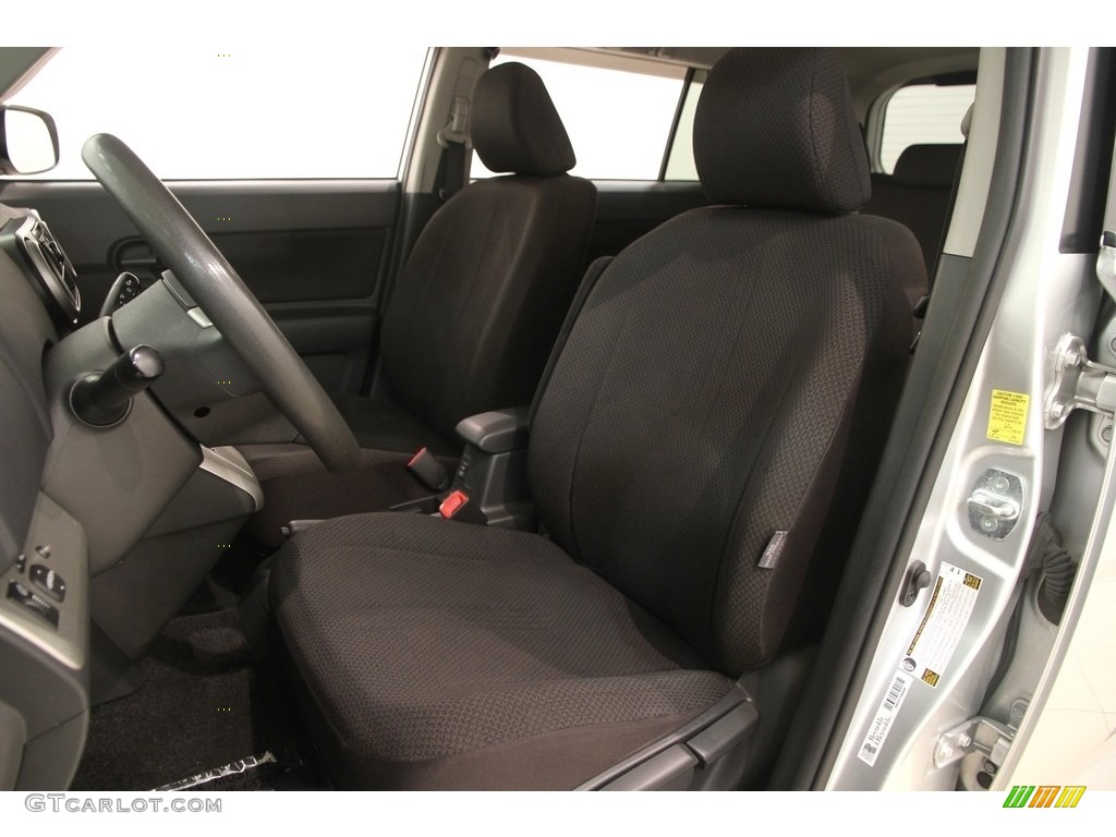 2010 xB  - Classic Silver Metallic / Dark Gray photo #5