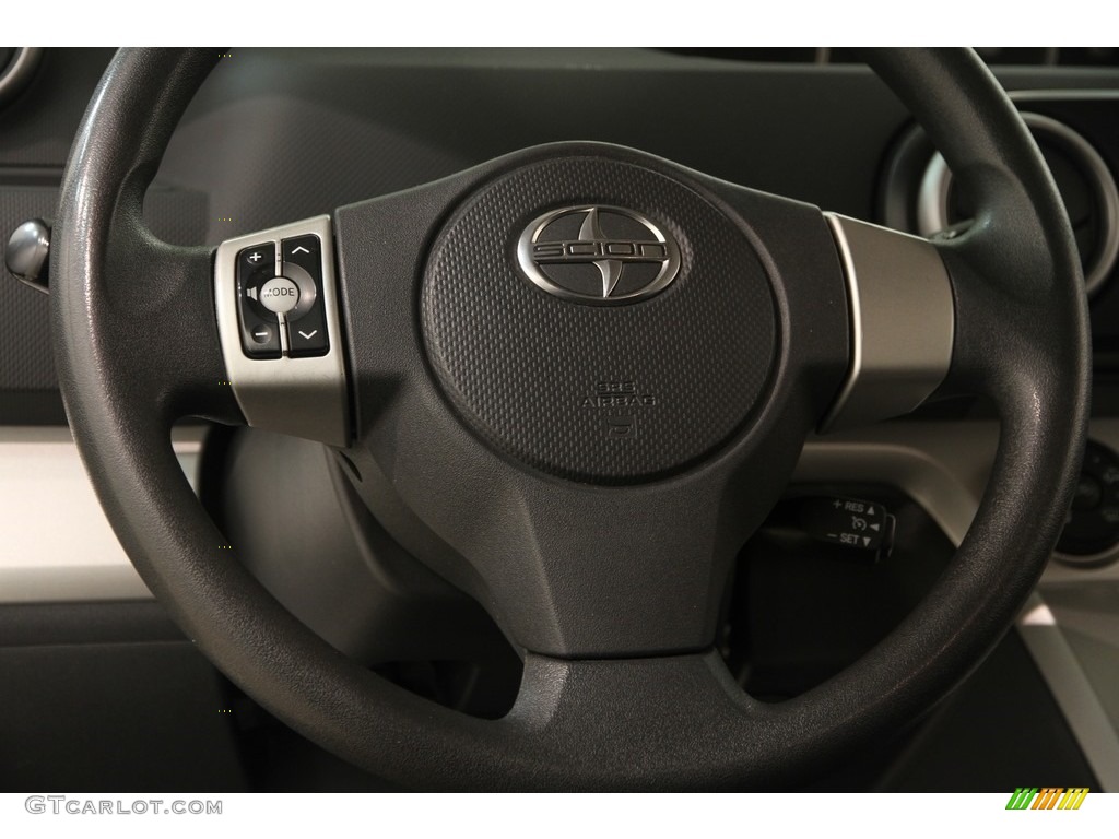 2010 xB  - Classic Silver Metallic / Dark Gray photo #6