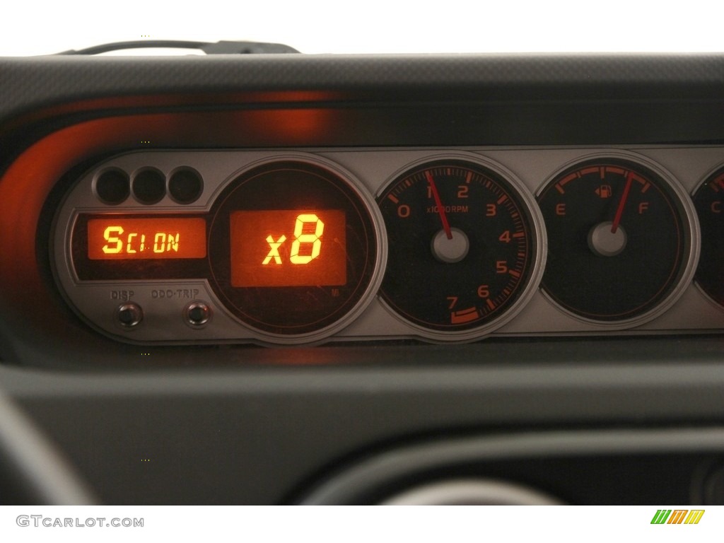 2010 xB  - Classic Silver Metallic / Dark Gray photo #7