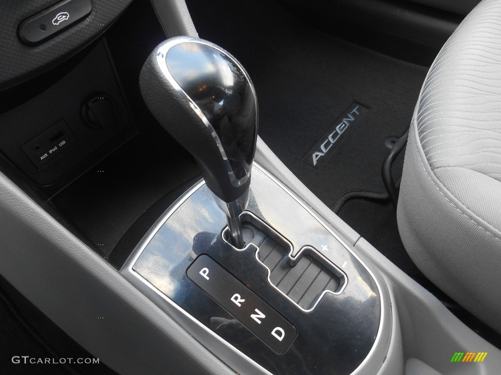 2013 Accent GLS 4 Door - Marathon Blue / Gray photo #18