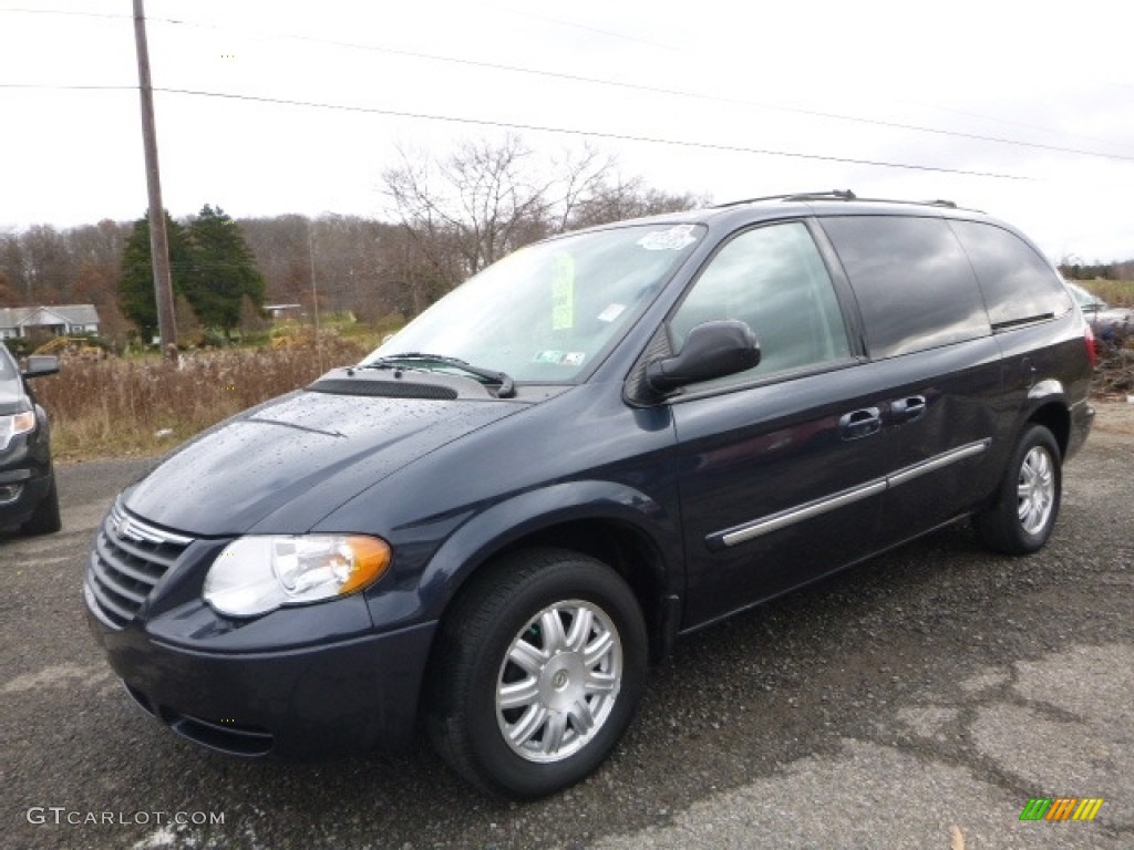2007 Town & Country Touring - Modern Blue Pearl / Medium Slate Gray photo #2