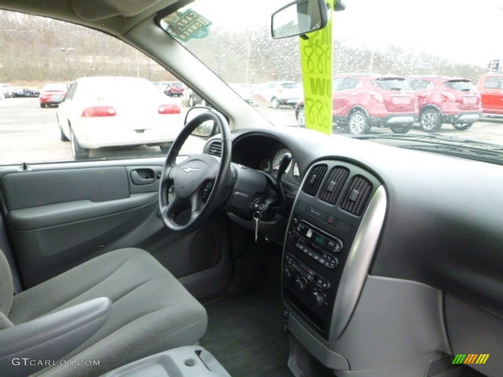 2007 Town & Country Touring - Modern Blue Pearl / Medium Slate Gray photo #11