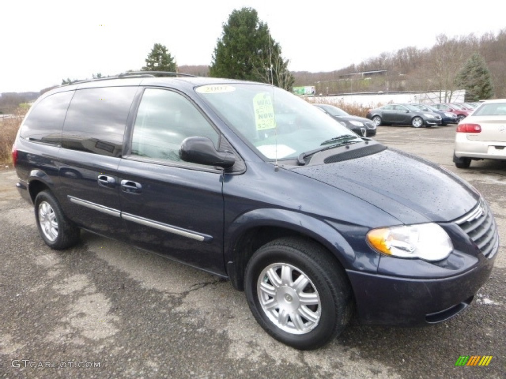 2007 Town & Country Touring - Modern Blue Pearl / Medium Slate Gray photo #12