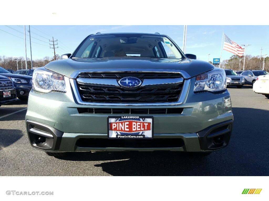 2017 Forester 2.5i - Jasmine Green Metallic / Gray photo #2