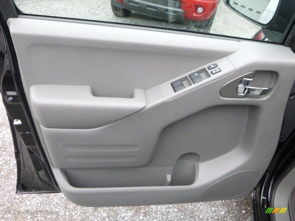 2017 Nissan Frontier SV Crew Cab 4x4 Steel Door Panel Photo #117320791