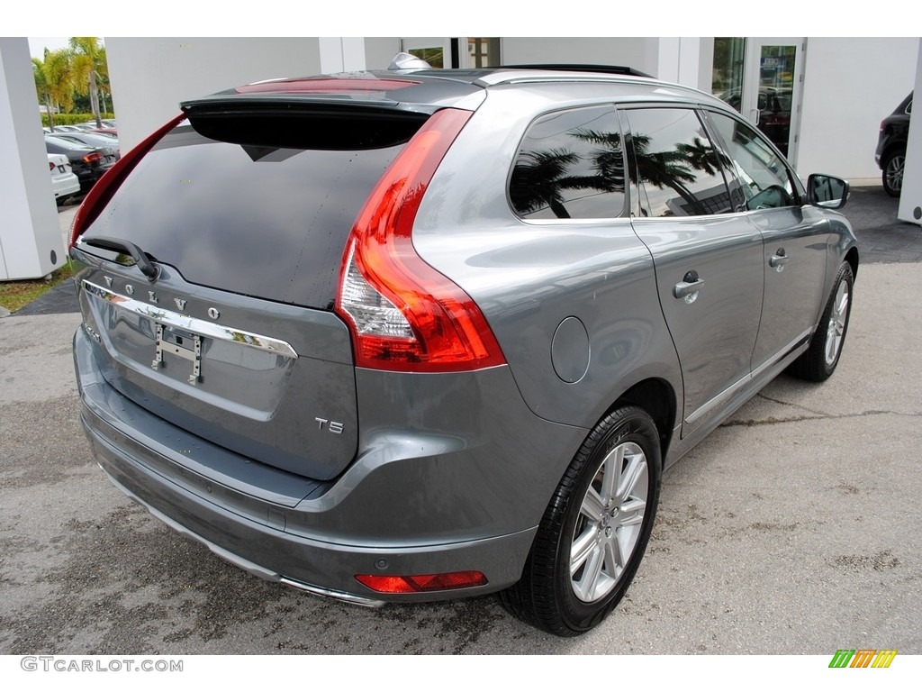 2017 XC60 T5 Inscription - Osmium Grey Metallic / Off Black photo #9