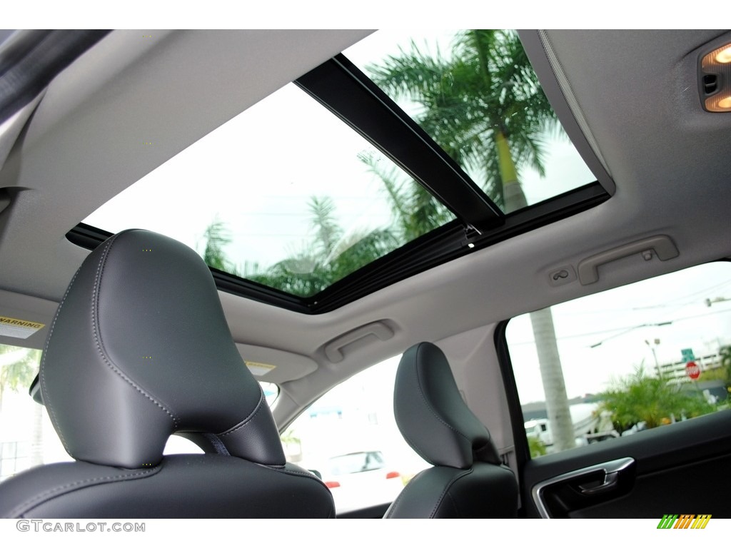 2017 Volvo XC60 T5 Inscription Sunroof Photo #117322912