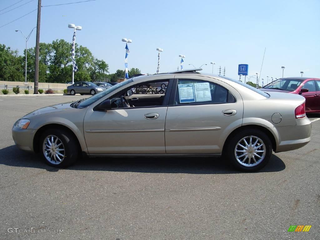 2002 Sebring LXi Sedan - Light Almond Pearl Metallic / Sandstone photo #2