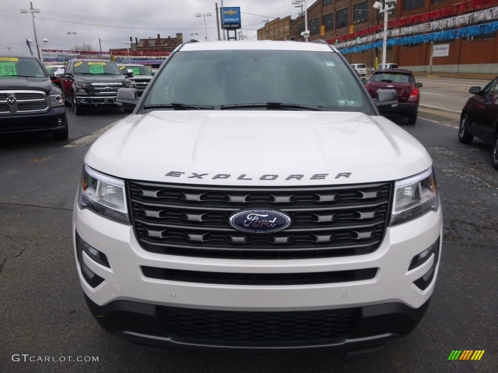 2017 Explorer XLT 4WD - White Platinum / Sport Appearance Dark Earth Gray photo #7