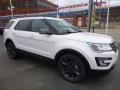 2017 White Platinum Ford Explorer XLT 4WD  photo #8