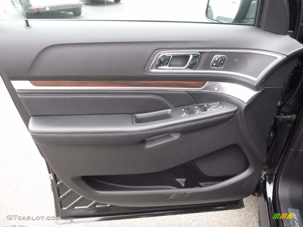2017 Ford Explorer Limited 4WD Ebony Black Door Panel Photo #117332782