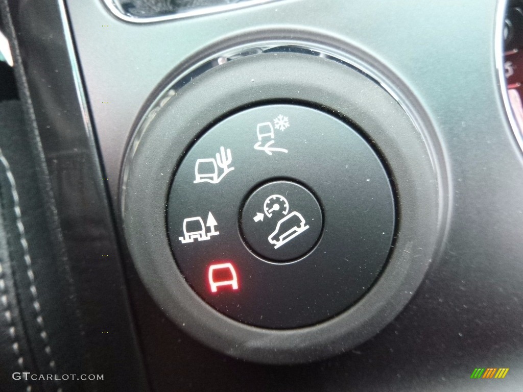 2017 Ford Explorer Limited 4WD Controls Photo #117332860