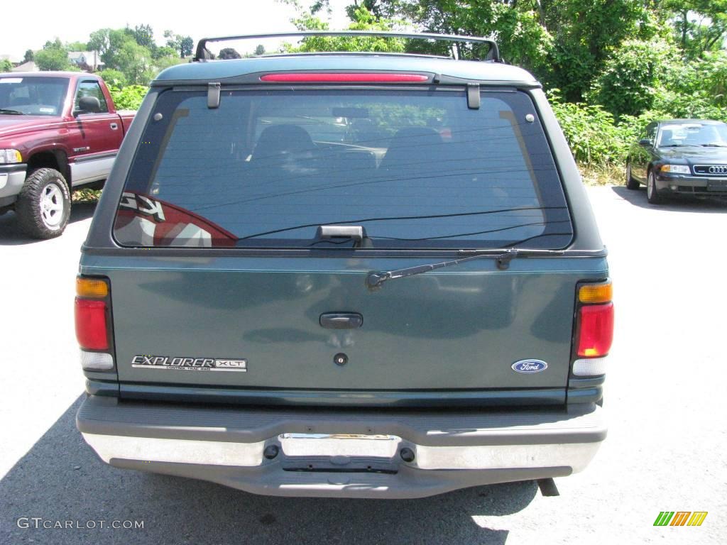 1995 Explorer XLT 4x4 - Medium Willow Metallic / Light Flint photo #7