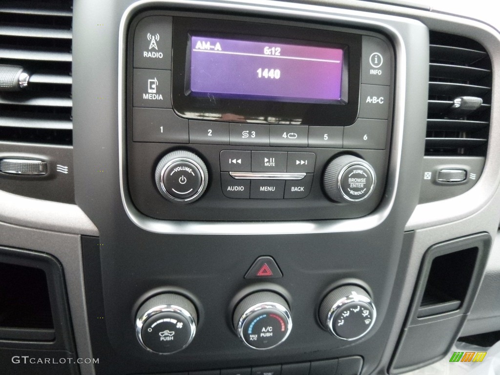 2017 Ram 2500 Tradesman Regular Cab 4x4 Controls Photo #117334651