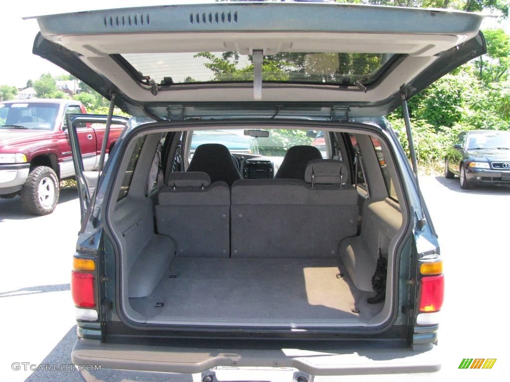 1995 Explorer XLT 4x4 - Medium Willow Metallic / Light Flint photo #17