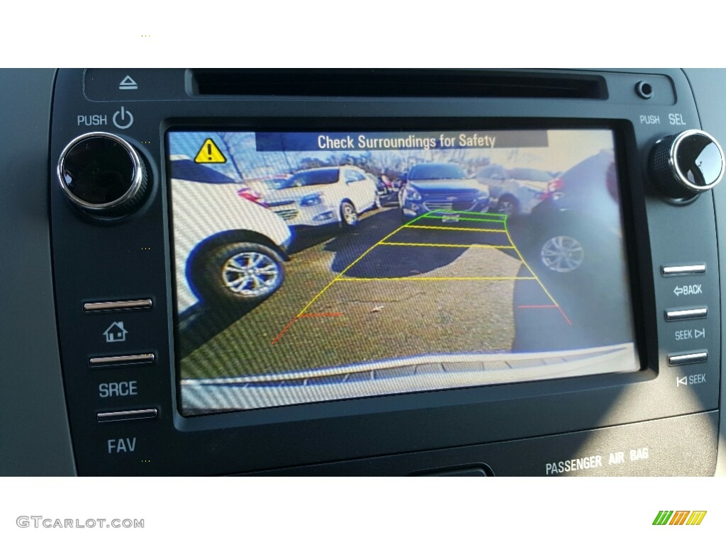 2017 Traverse LS - Silver Ice Metallic / Dark Titanium/Light Titanium photo #10