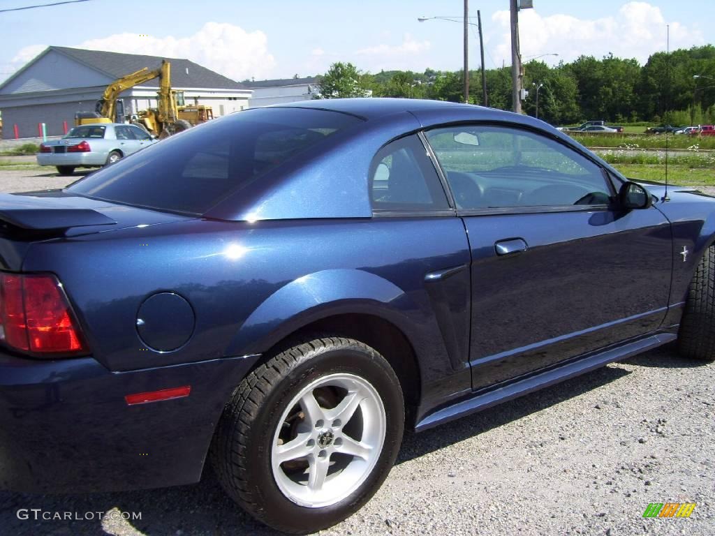 2002 Mustang V6 Coupe - True Blue Metallic / Dark Charcoal photo #4