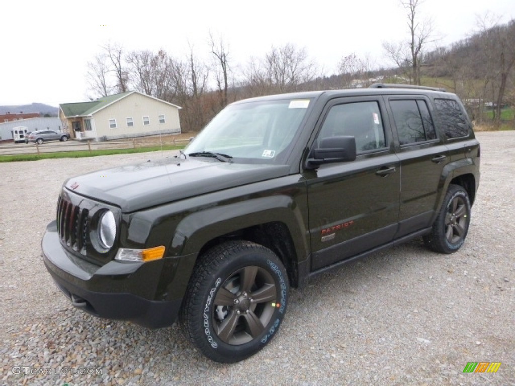 2017 Patriot 75th Anniversary Edition 4x4 - Recon Green / Dark Slate Gray photo #1