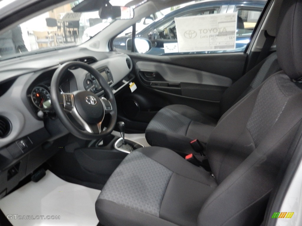 2017 Toyota Yaris 3-Door L Front Seat Photos