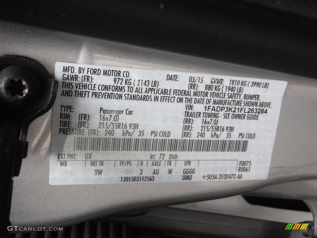 2015 Focus SE Hatchback - Ingot Silver Metallic / Charcoal Black photo #24