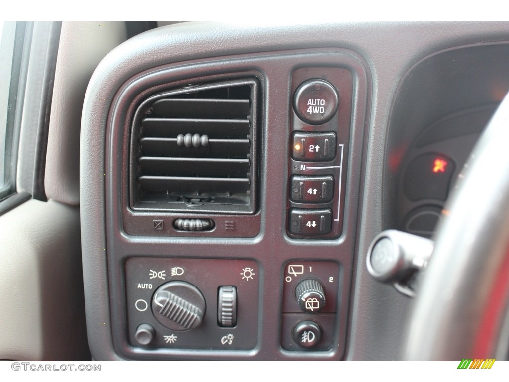 2004 Tahoe LS 4x4 - Dark Blue Metallic / Gray/Dark Charcoal photo #18