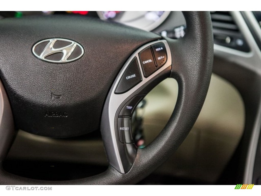2016 Elantra SE - White / Beige photo #18
